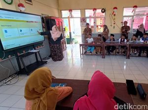 288.865 Sekolah di RI Ditargetkan Siap Digitalisasi Pembelajaran Tahun 2025