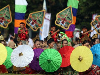 Semarak Peringatan Hardiknas 2025 di Berbagai Daerah