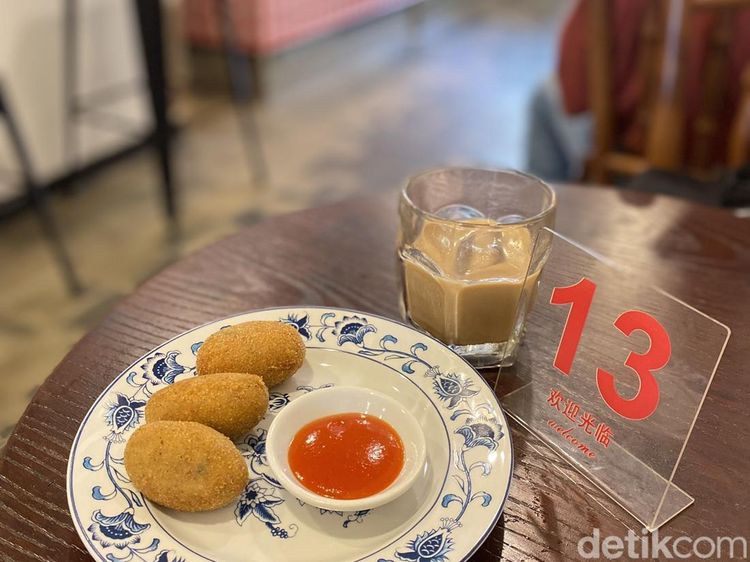 Serunya Ngopi di Kedai Kopi Vintage Berusia 90 Tahun di Jogja