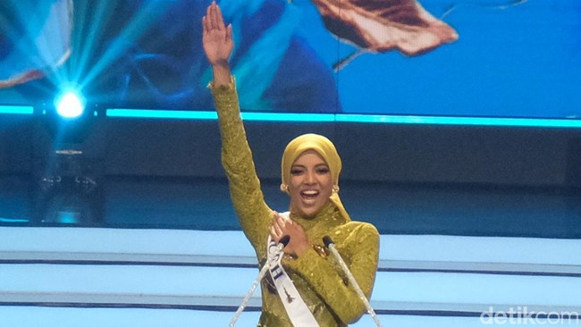 Adapun penampilan dari para ratu kecantikan dunia yang ikut hadir dalam pemilihan Puteri Indonesia 2025. Selain Miss Cosmo Ketut Permata Jualiastrid dan Miss Suprational Harashta Haifa yang berasal dari Indonesia, turut hadir pula Miss International Thanh Thuy dan Miss Charm Rashmita Rasiran. 