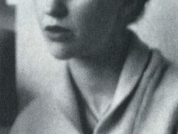 Foto Tokoh Legendaris yang Mungkin Tidak Kamu Ketahui Pernah Difoto