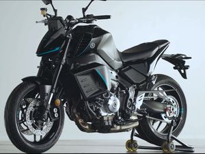 Gak Cuma Motor Listrik yang Menggoda, Motor Hybrid Yamaha Ini Juga Oke Banget!