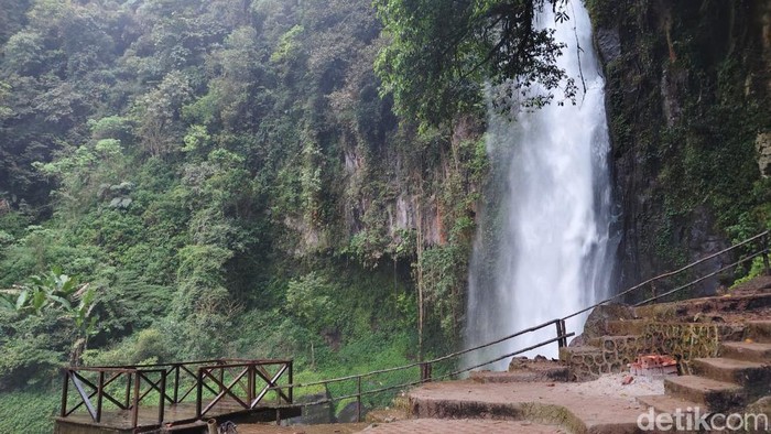 Air Terjun Sikulikap