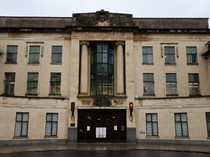 Hakim PBB Dipenjara 6 Tahun karena Paksa Wanita Jadi Pembantunya