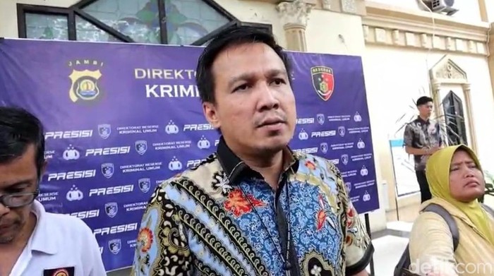 Dirreskrimum Polda Jambi, Kombes Manang Soebeti