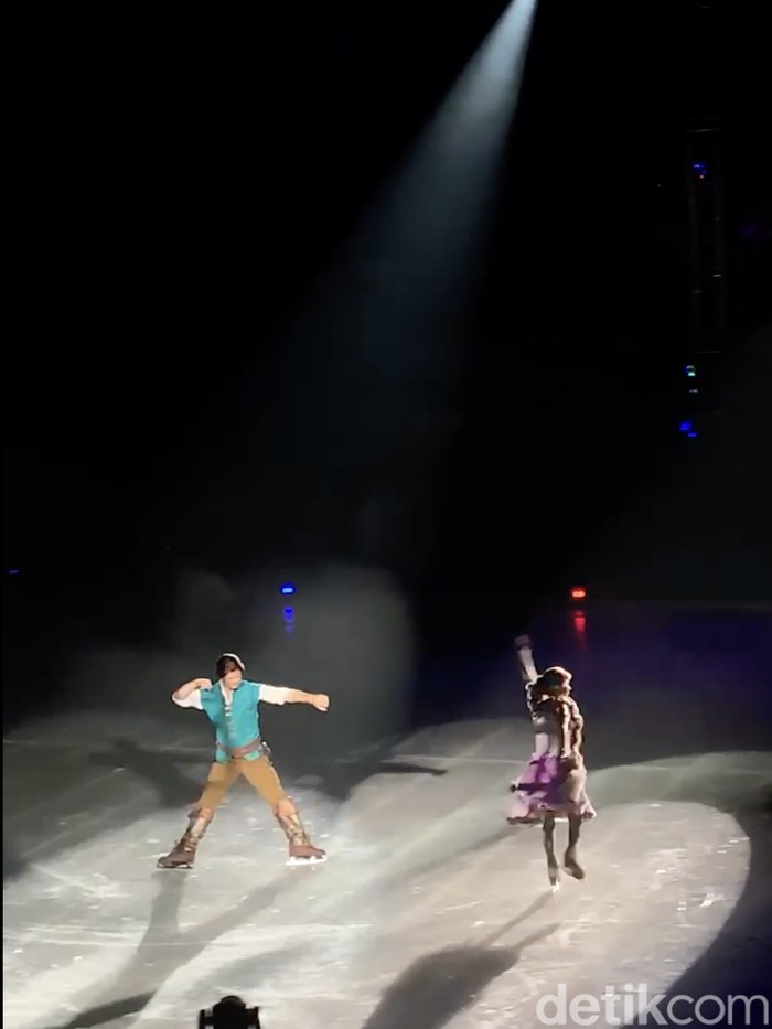Disney on Ice Jakarta 2025 digelar di stora Senayan, Jakarta Pusat. Show pertama dimulai Jumat (2/5/2025).