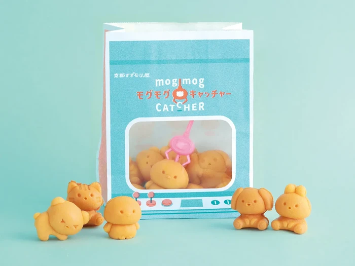 Gemas! Ngemil Kue Castella Imut Serasa Main Mesin Capit