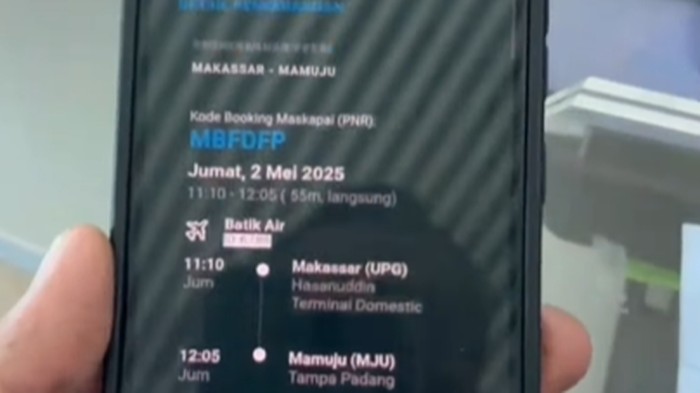 Heboh penumpang ngamuk di Bandara Internasional Sultan Hasanuddin Makassar gegera penerbangan dibatalkan pihak maskapai.