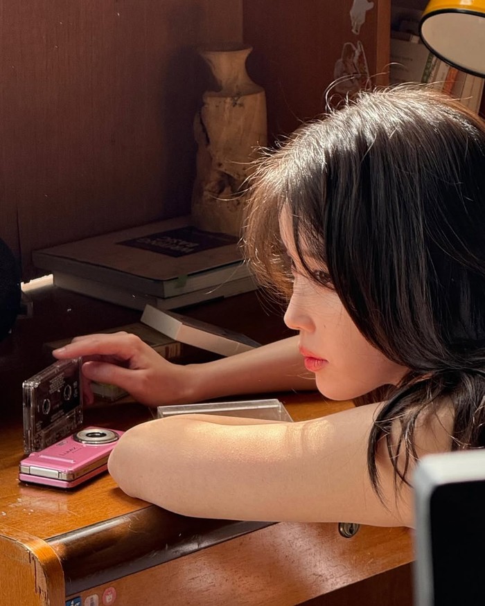 IU