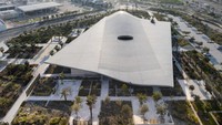 Masjid ini dibangun atas gagasan Yang Mulia Sheikha Moza binti Nasser, Ketua Qatar Foundation. Melansir laman Diller Scofidio + Renfro (DS+R), Al-Mujadilah Center dan Masjid untuk Wanita di Qatar adalah masjid kontemporer pertama di dunia yang dibangun secara khusus untuk perempuan. (Foto: Diller Scofidio + Renfro (DS+R))