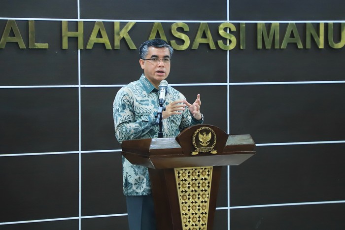 Menaker Yassierli
