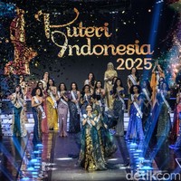 Firsta Yufi Amarta memenangkan penghargaan Puteri Indonesia 2025 yang diselenggarakan di Jakarta International Convention Center (JICC), Jakarta, Jumat (2/5/2025). Firsta bersaing dengan Melliza Xaviera Putri Yulian (DKI 1) di posisi 2 besar.