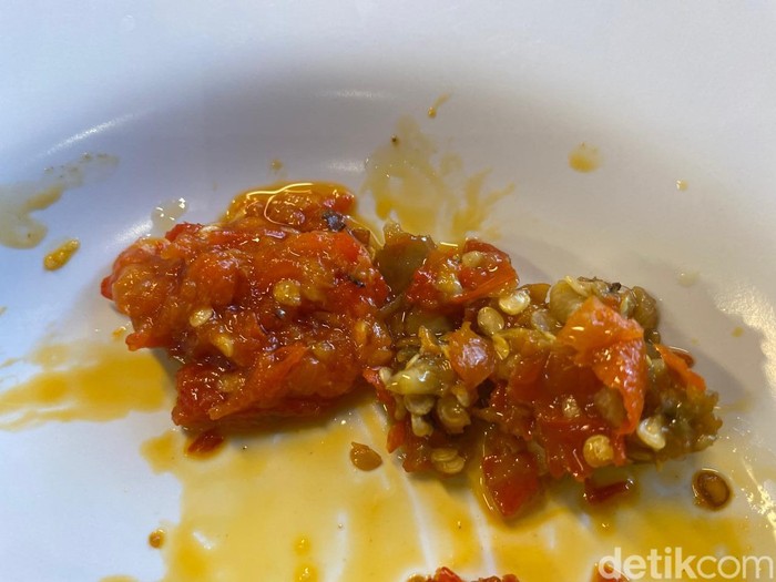 Nasi Telur Kribo hingga Ikan Cakalang Sedap di Warteg 'Kalcer' Jaksel