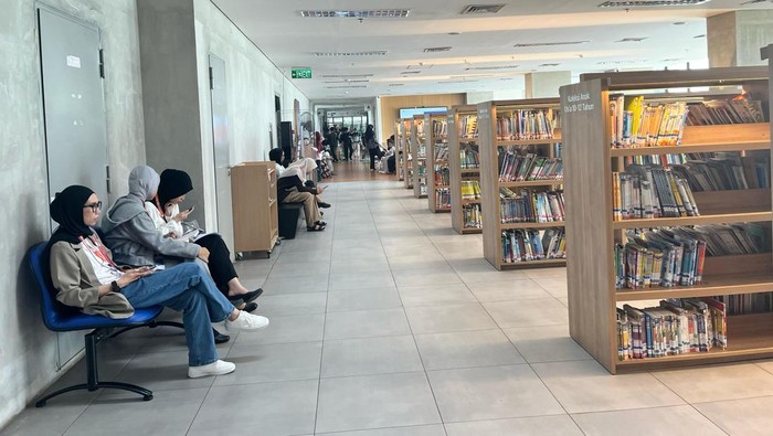 Warga Antusias Sambut Wacana Perpustakaan Buka Sampai Malam