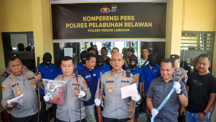 Polisi memaparkan penangkapan 7 pelaku dalam kasus tawuran maut di Kota Medan (Dok. Polres Pelabuhan Belawan)
