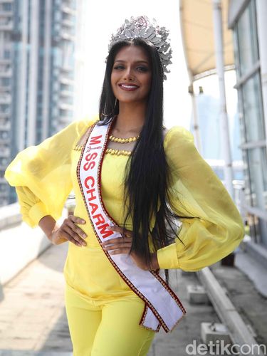 Puteri Indonesia 2025 ke Kantor detikcom, Jakarta, Sabtu (3/5/2025).