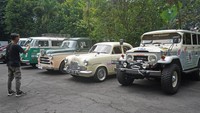 Rally mobil kuno tersebut diikuti 200 peserta dari berbagai kota di Indonesia.