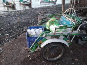 Pembuang Sampah Viral ke Laut Muncar Banyuwangi Sudah Dibuat Jera