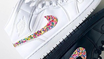 Banyak karya saya berada di persimpangan seni dan desain, memadukan rasa kreativitas mentah dengan sedikit struktur dan strategi, tuturnya. Foto: Instagram @peppy_colours via BoredPanda