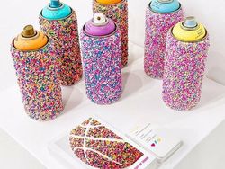 Objek Sehari-hari Jadi Manis dengan Taburan Sprinkle Kue