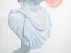 Objek Sehari-hari Jadi Manis dengan Taburan Sprinkle Kue