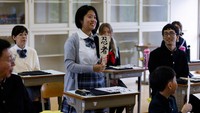 Sebelumnya dikenal sebagai Sekolah Menengah Kameyama, nama Kimino merupakan plesetan kata untuk sekolah menengah Anda dan nama kota Kimitsu, yang terkenal dengan stroberi dan sumber air panasnya.