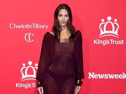 Foto Terbaru Kekasih Leonardo DiCaprio di Karpet Merah dengan Tren Braless