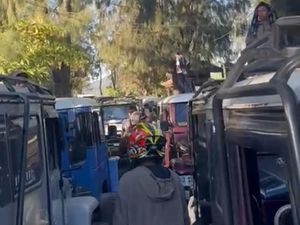 Puluhan Sopir Jip Bromo Demo di Kantor TNBTS, Ini Sebabnya