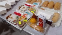 Soal tingkat kepedasan, Danang dan timnya juga sudah mengatur agar cocok dengan lidah orang Padang yang cenderung suka rasa pedas, tapi tidak yang pedas sekali sehingga tidak akan bikin mereka sakit perut. (Wahyu/detikTravel)