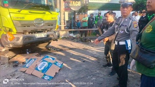 Kecelakaan maut di simpang Teuku Umar Barat-Pura Demak, Denpasar, Minggu (4/5/2025).