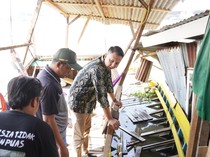 Kronologi Tongkang Tabrak 6 Rumah dan 5 Perahu di Sungai Musi Palembang