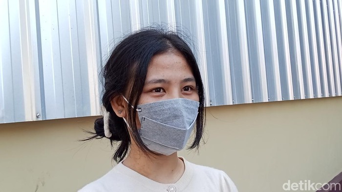 Mahasiswi asal Pagar Alam, melaporkan pengeroyokan yang dilakukan teman-temannya di Palembang