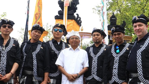 Gubernur Bali Wayan Koster menghadiri upacara melaspas dan meresmikan Kallankote, Belanda.