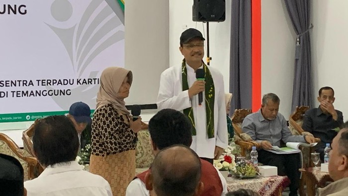 Mensos Gus Ipul saat berada di Sekolah Rakyat Temanggung, Minggu (4/5/2025).