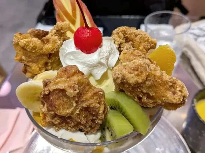 parfait unik pakai topping karage dan natto