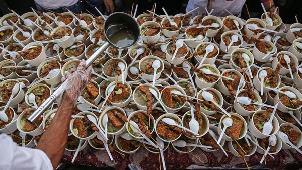 Soto Vaganza Semarang Pecahkan Rekor Leprid dengan 4.478 Porsi Gratis