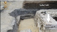 Di antara penemuan yang paling menonjol adalah parit pertahanan yang dalam—lebih dari dua meter dalamnya—di pintu masuk benteng Ptolemeus. Para peneliti percaya bahwa parit itu merupakan bagian dari sistem perlindungan yang lebih luas yang diaktifkan pada saat ancaman. Foto: Dokumentasi Kementerian Pariwisata dan Kepurbakalaan Mesir
