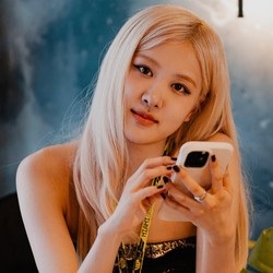 Rosé BLACKPINK Spill Lagi Ngerjain Proyek Album Baru
