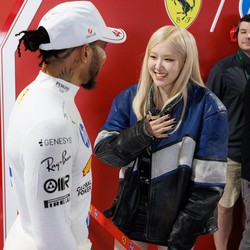 Ngeng! Rose BLACKPINK Datang ke F1 Grand Prix Miami