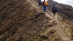Cerita Mendaki Gunung Agung di Bali yang Penuh Filosofi dan Mitos