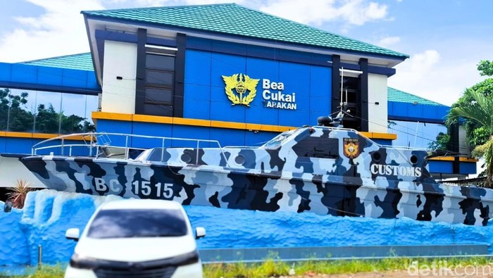 Penggagalan penyelundupan 19,6 ton beras dan gula pasir subsidi asal Malaysia oleh Badan Keamanan Laut (Bakamla) RI di Perairan Sei Nyamuk, Pulau Sebatik, Nunukan pada Minggu (27/4/2025), mengungkap minimnya koordinasi antara Bea Cukai Tarakan dan Bakamla.