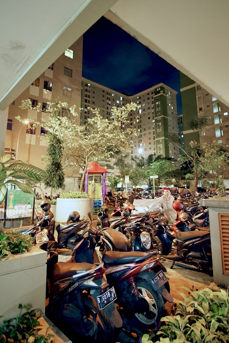 Beragam Pilihan Makanan di Sekitar Kompleks Apartemen