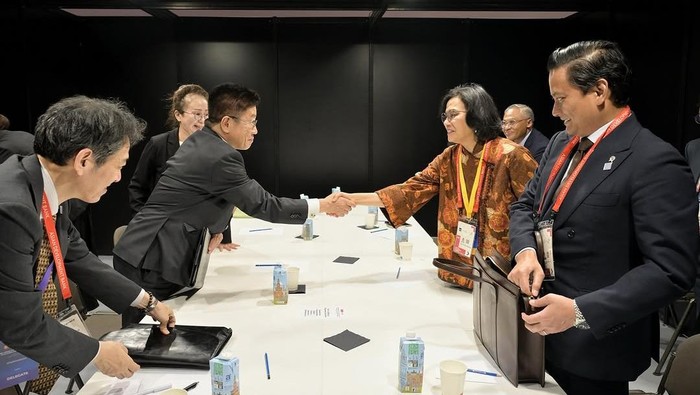 Bertemu Menkeu Jepang, Sri Mulyani Sampaikan Kabar Baik soal Nego Tarif Trump.