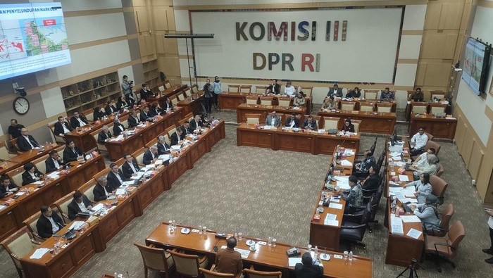 BNN rapat dengan Komisi III DPR