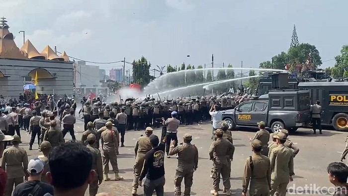 Demo petani di Lampung ricuh