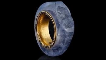 incin Safir Berusia 2000 Tahun yang Menakjubkan Diduga Milik Kaisar Romawi Caligula, Diduga Menggambarkan Istri Keempatnya Caesonia. Berusia 2000 Tahun Foto: Boredpanda