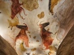 Foto Penemuan Artefak yang Menyimpan Cerita Mengejutkan