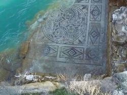 Foto Penemuan Artefak yang Menyimpan Cerita Mengejutkan