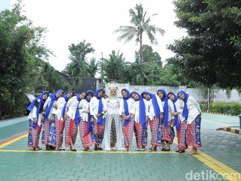 Foto pernikahan Bunga dan Ahmad.