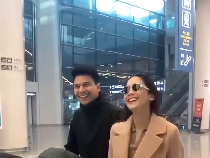 Jonathan Frizzy dan Ririn Dwi Ariyanti
